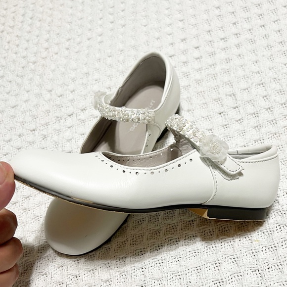 White Dress Shoes 11.5 Girls - Picture 4 of 7